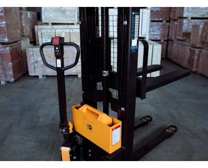 Самоходный штабелер TOR TS12 1200 кг 3000 мм Li-ion (поводковый)