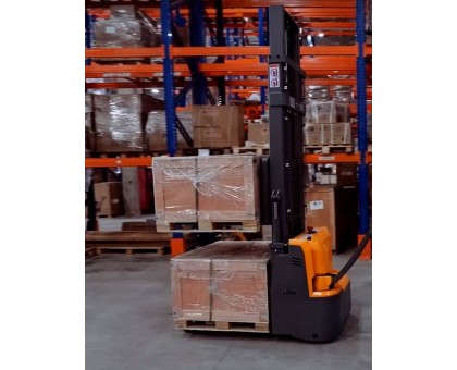 Штабелер самоходный 1,5 т 4,5 м XILIN CDDR15S Li-ion двухуровневый (сопровождаемый)