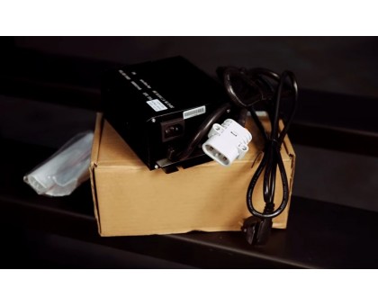 Штабелер TSE1530 с электроподъемом 1500 кг - 3000 мм